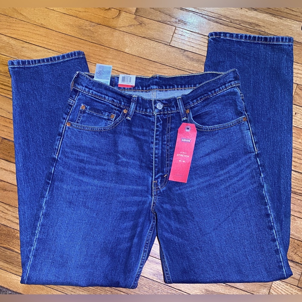NWT Levi’s 550 Relaxed 33x32